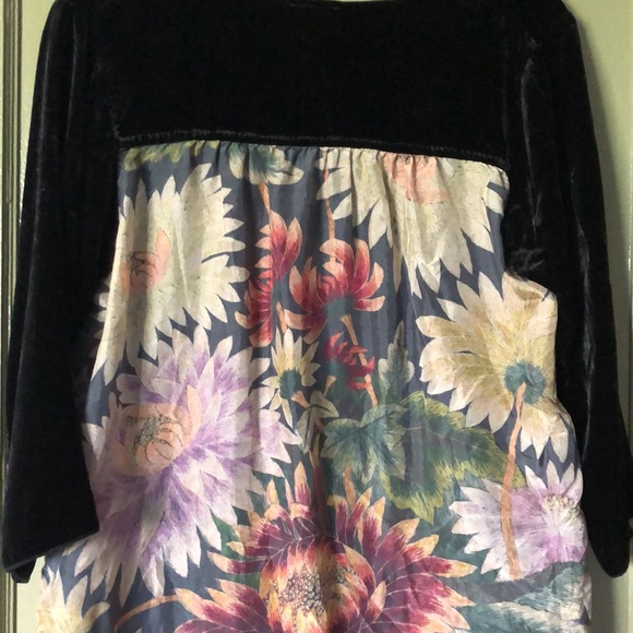 Johnny Was  black velvet and 100% silk dress - Picture 8 of 16